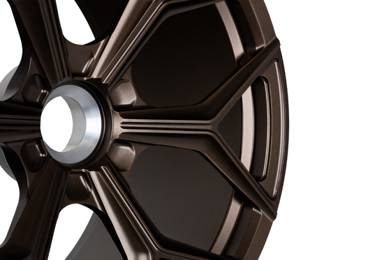 Спицы Monoblock CenterLock y выковали колеса для Lamborghini Aventador SVJ
