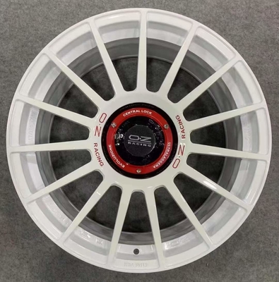 Гонки Superturismo Evoluzione WRC Monoblock OZ выковали колеса